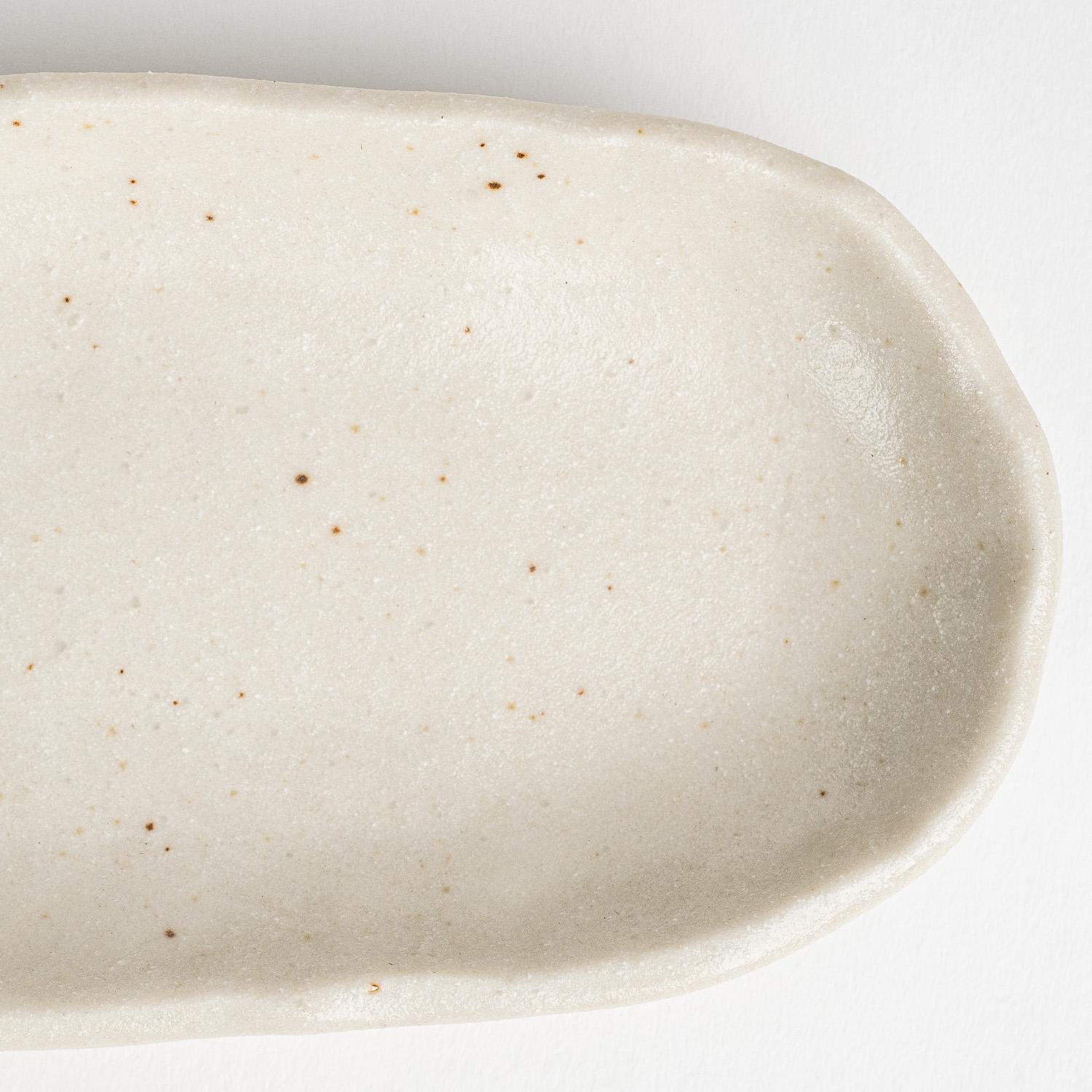 Image of Kohiki White Oval Plate 10.75" 4